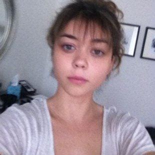 Sarah Hyland Nude Leak Preview